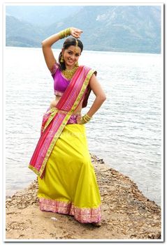 actress-bhavana-still-7