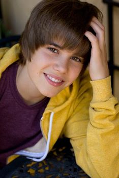 2676839367_Justin+Bieber