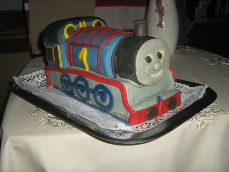 Thomas a gőzmozdony  torta