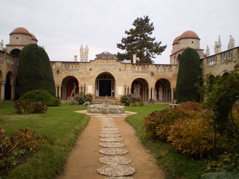 A vár belső udvara