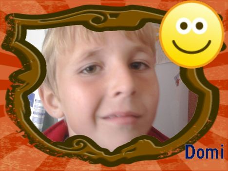 És a kisebbik: Dominik