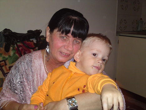 2010 KARÁCSONYKOR A KIS NIMRÓD UNOKÁMMAL