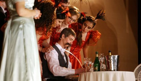 Kiss közjegyző, Finálé I.