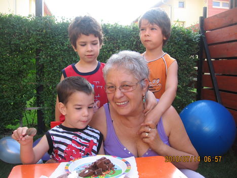 En es a harom Pesti unokam