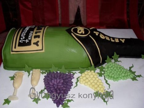 pezsgősüveg torta
