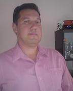 1352452_8940_profile