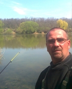 1471888_1515_profile