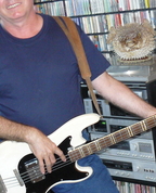 1007228_7221_profile