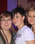 227607_93576_profile