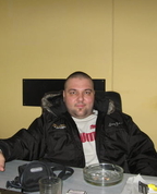 272363_25528_profile