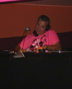 282101_33781_profile