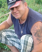 323576_14884_profile
