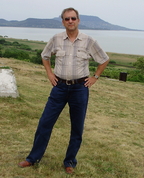 323825_57494_profile