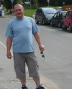 366890_98254_profile