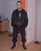 366927_16018_profile