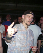 383195_76646_profile