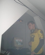 475821_13317_profile