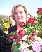 484821_15924_profile