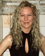 525779_77933_profile