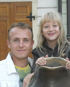 535079_12424_profile