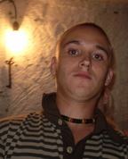 544526_49772_profile