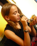 554556_73346_profile