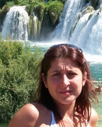 557083_76589_profile