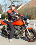 557647_35792_profile