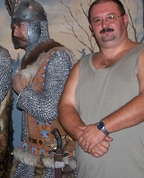 558193_33810_profile