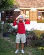 565831_16490_profile