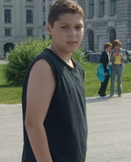 585855_96311_profile
