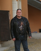 609588_79337_profile