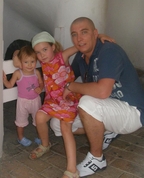 690464_17614_profile