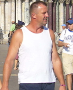 82059_461700_profile
