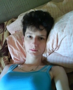 979042_77615_profile