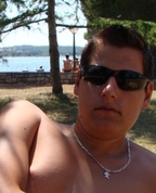 909978_70192_profile